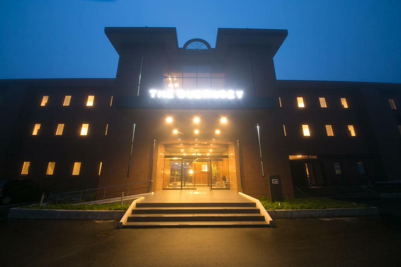 The Guernsey Hotel & Resort Taketa Bagian luar foto